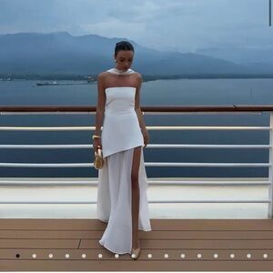 MONACO GOWN White Asymmetrical Strapless Gown with Slit BRAND NEW NEVER WORN